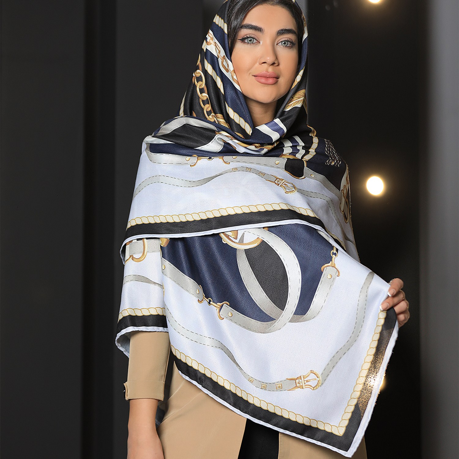 روسری زمینه آبی کد 2020