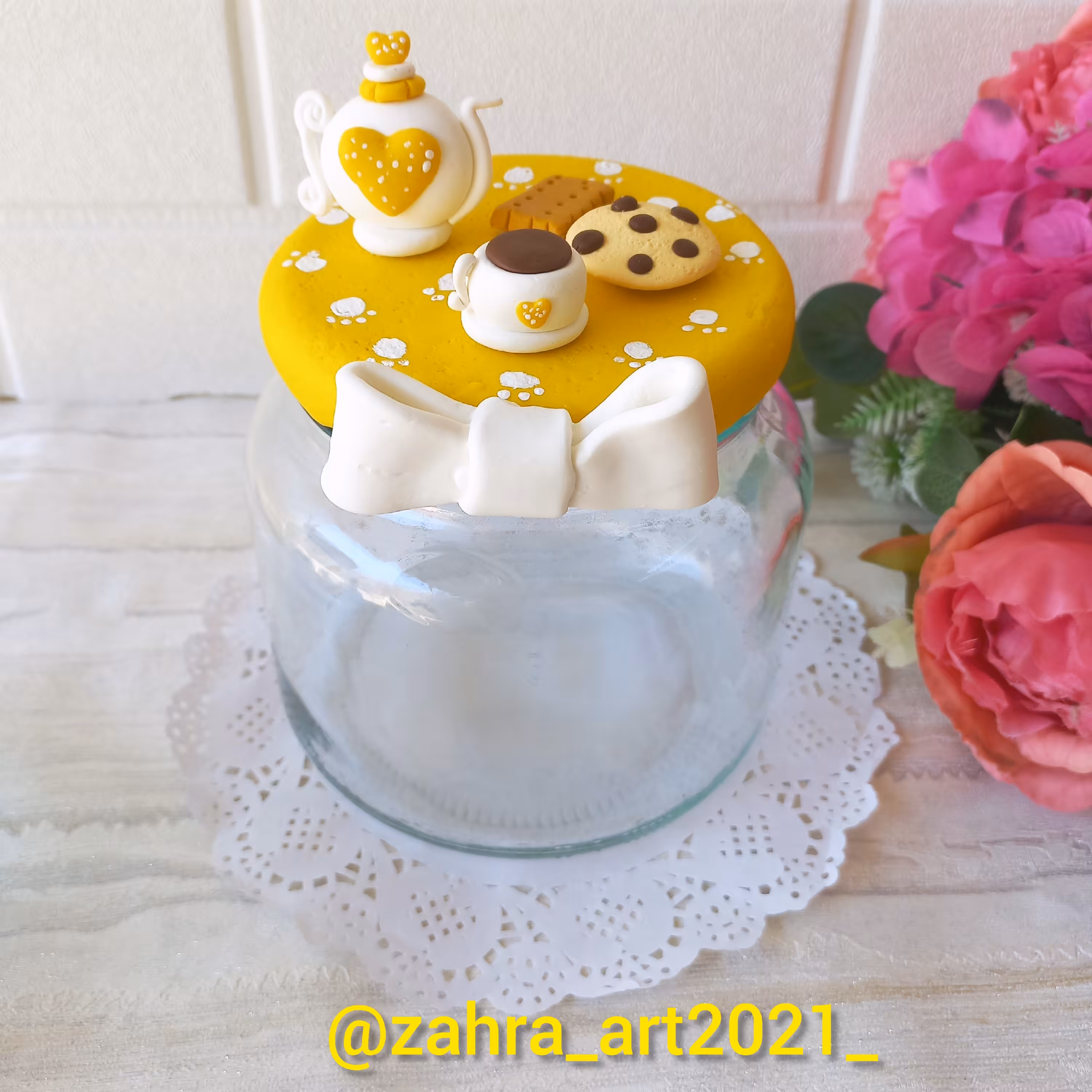 بانکه شیشه ای فانتزی جنس درب خمیری قابل شست وشو 