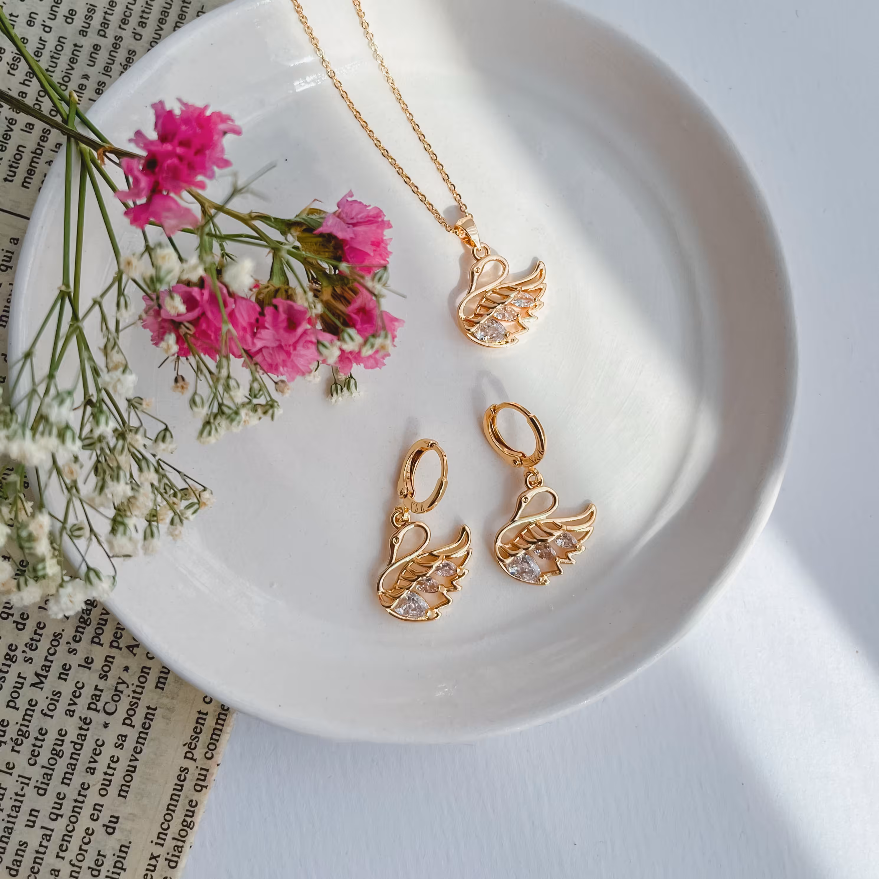 نیم ست ژوپینگ اصل طرح قو‌نگین دار