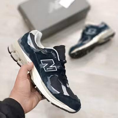 کتانی مردانه NEW BALANCE 2002R