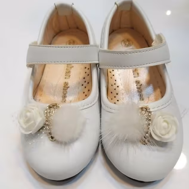 کفش مجلسی دخترانه فوق‌العاده شیک  تک چسب سبک  سایز 22-23