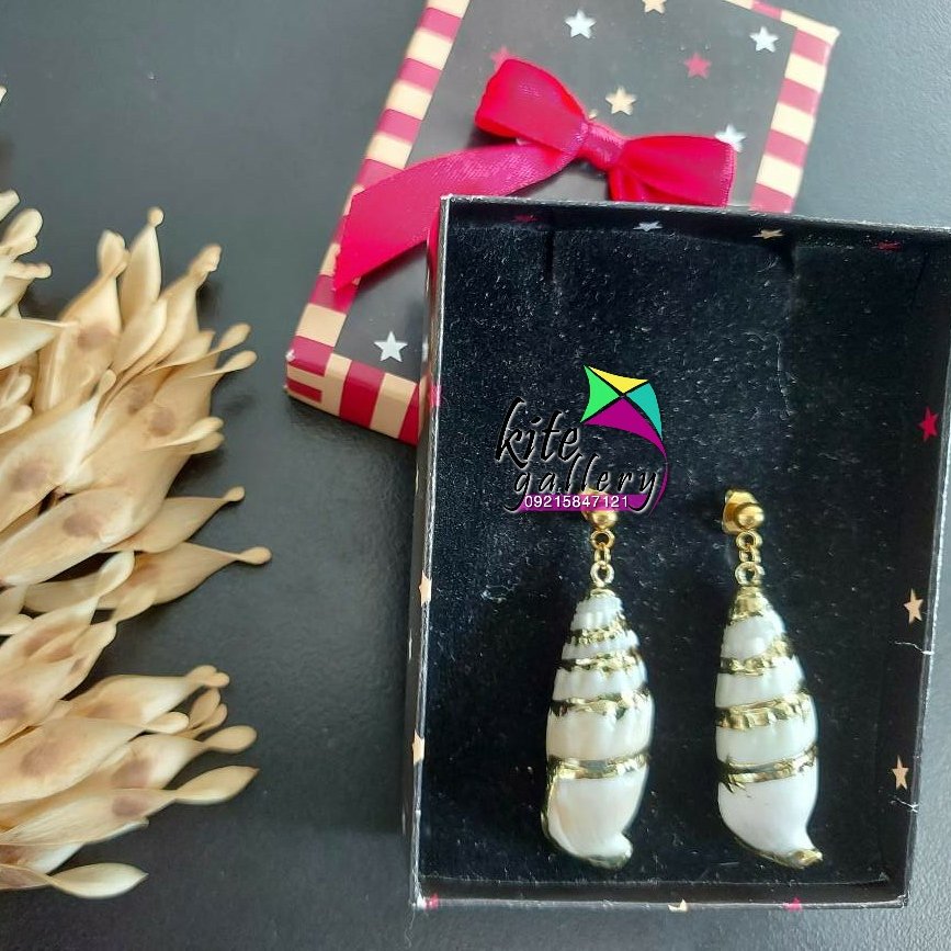 گوشواره دخترانه صدف طبیعی استیل طرح بیرم