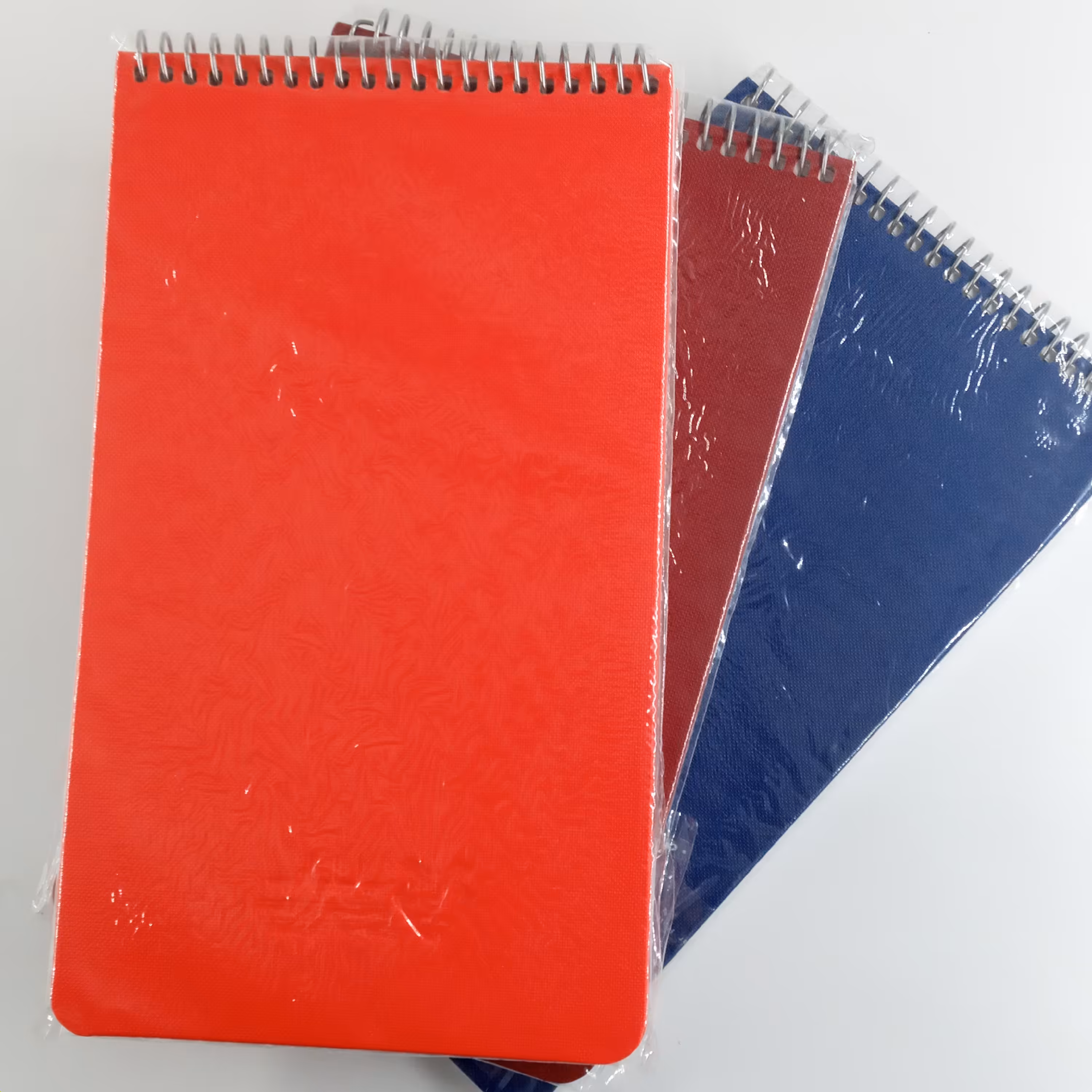 دفترچه یادداشت ساده فنر بالا جلد سخت اندازه بزرگ در رنگ های مختلف