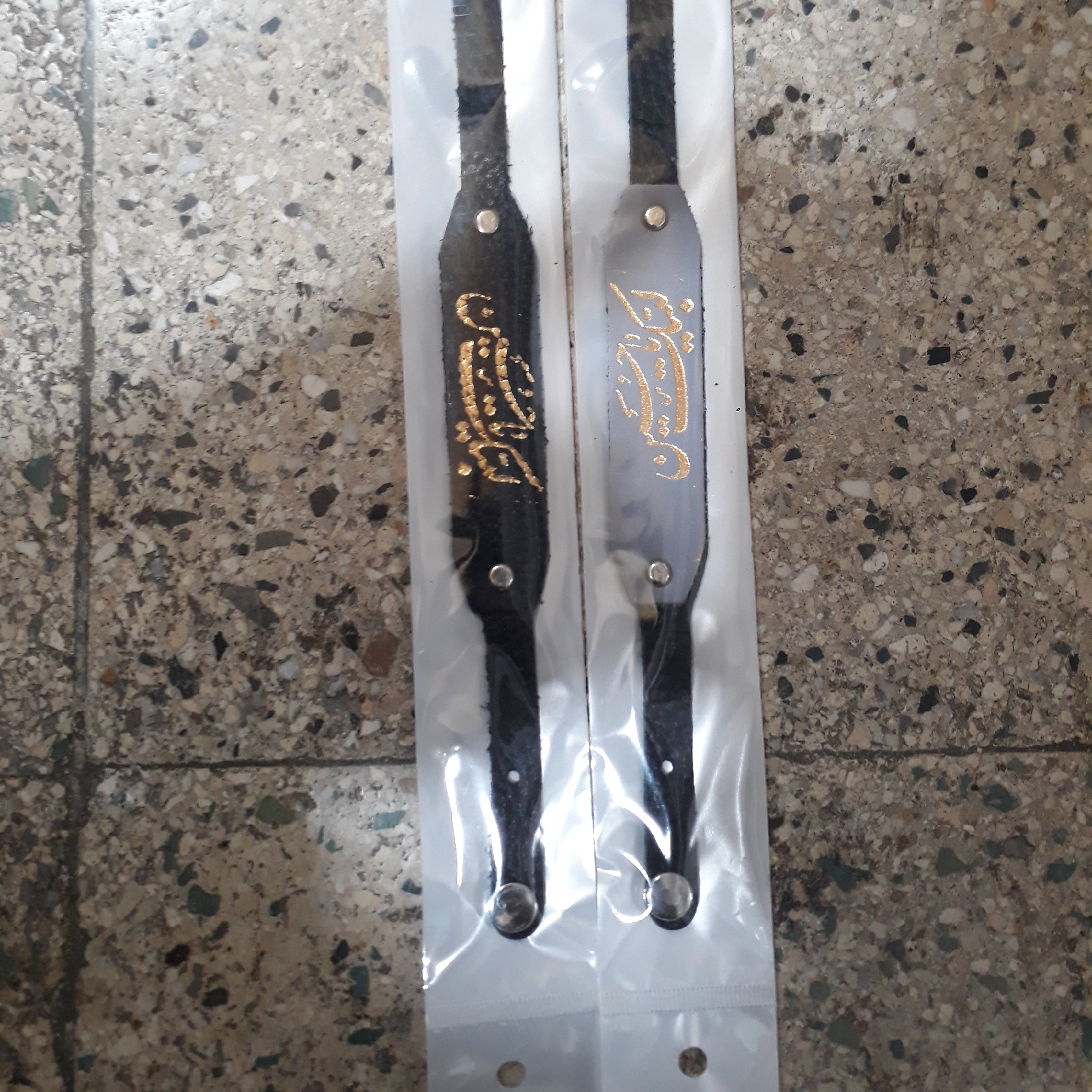 دستبند چرمی