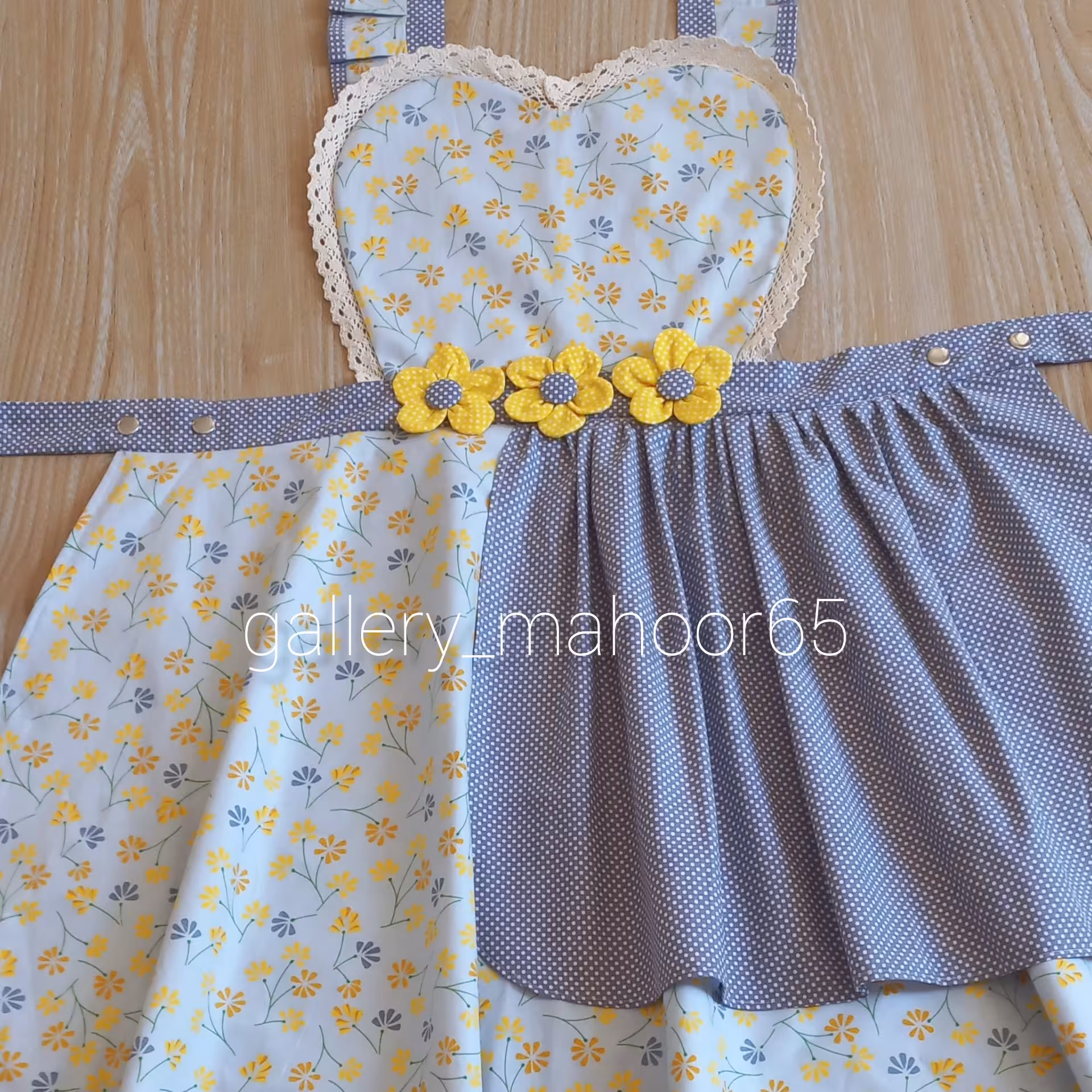 ست اشپزخانه کتان.مناسب جهیزیه.قابل سفارش در هر رنگ وطرح دلخواه مشتری