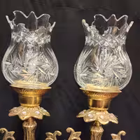 شمعدان برنزی دسته دار