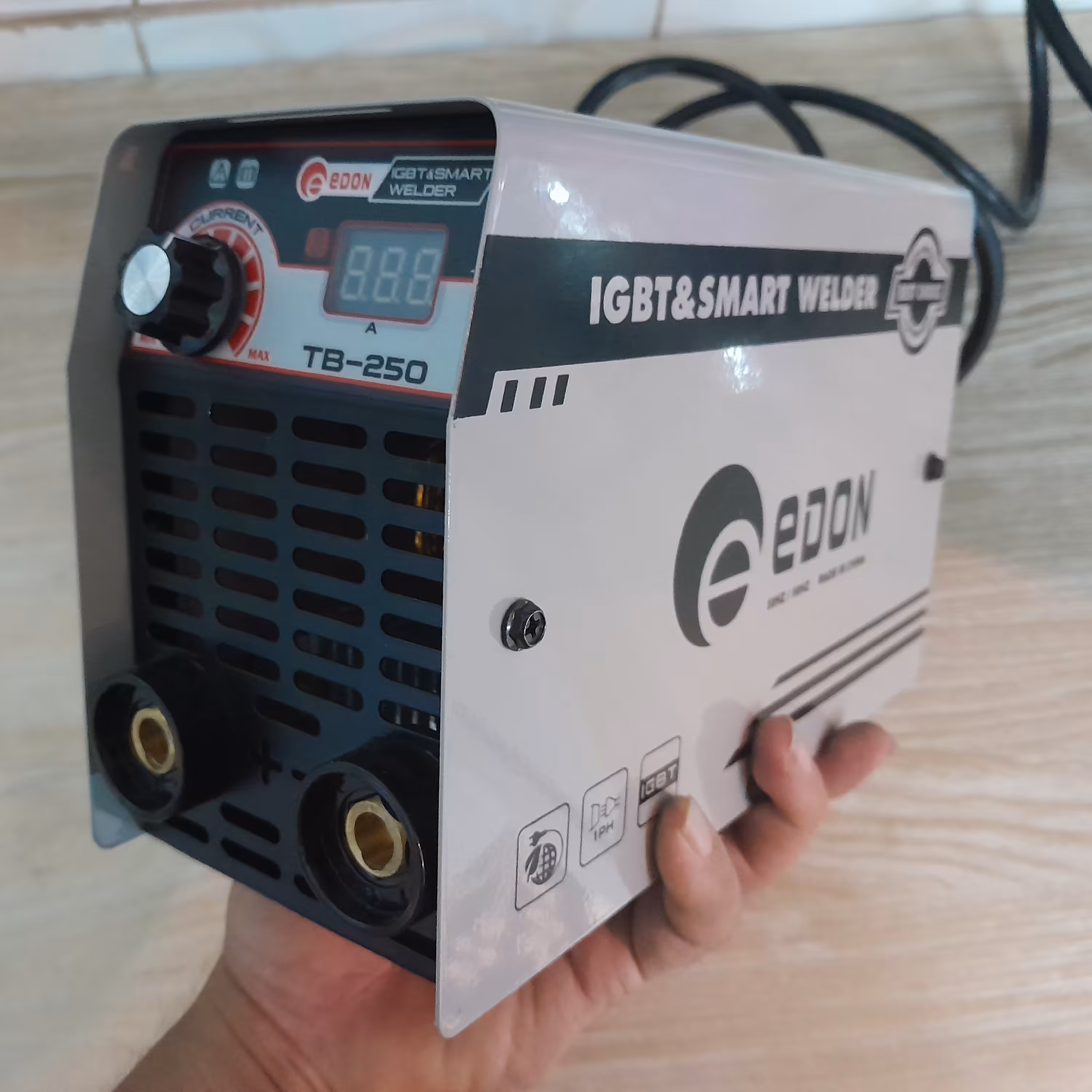 دستگاه جوشکاری اینورتر  ادون TB250