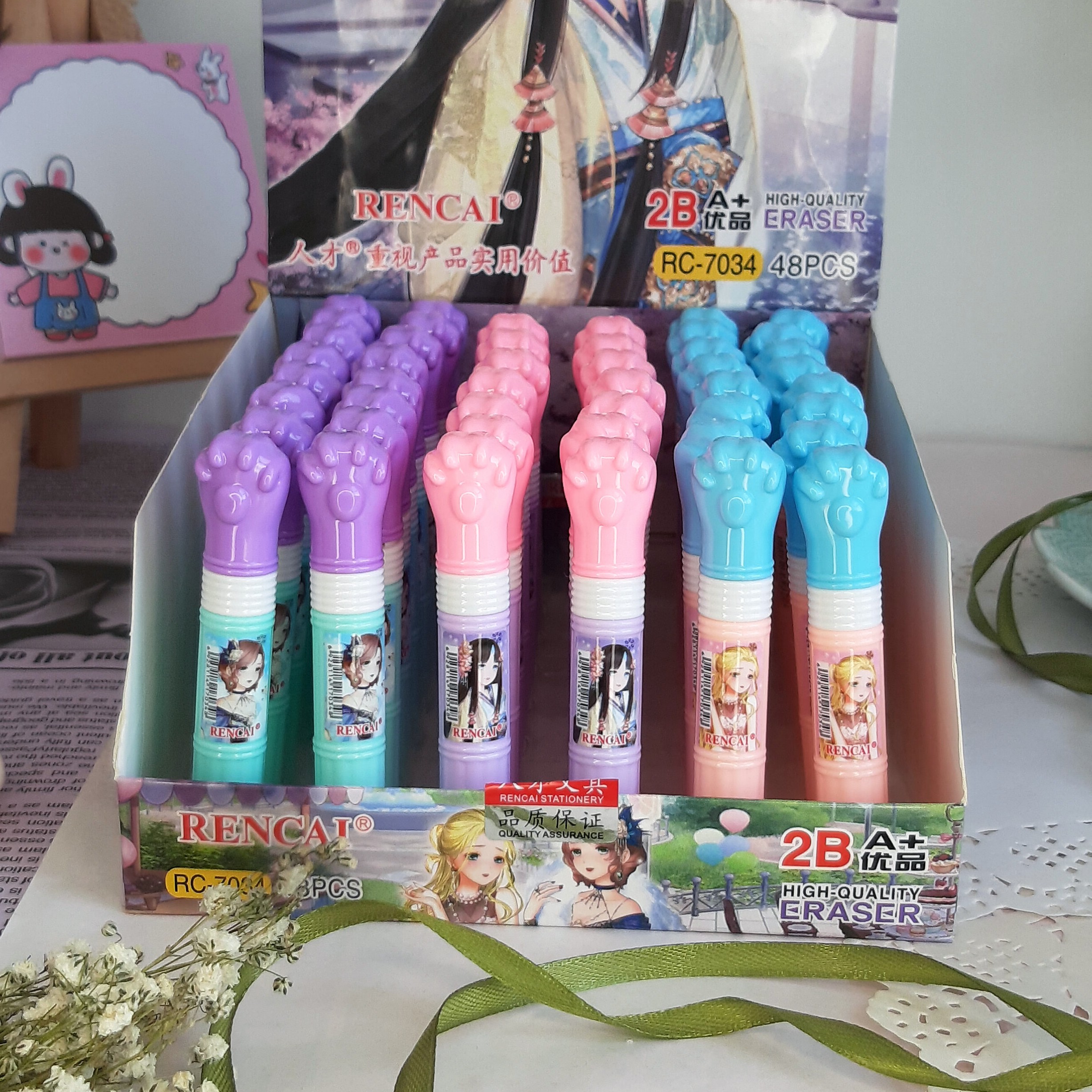 پاکن کاتری  فانتزی غلاف دار  با درپوش طرح پنجه در سه رنگ