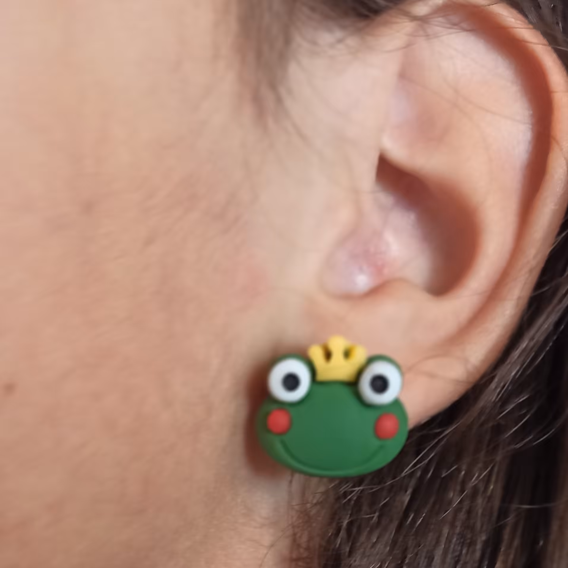 گوشواره ی میخی فانتزی مدل قورباغه ،گوشواره  فانتزی  جذاب و تو دل برو 