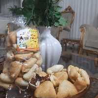 نان خرماکلوچه خرمایی سیستانی از شیرینی های سنتی استان سیستان و بلوچستان و شیرینی محلی مخصوص شهر زابل است این کلوچه های 