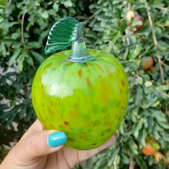 سیب شیشه ای دستساز