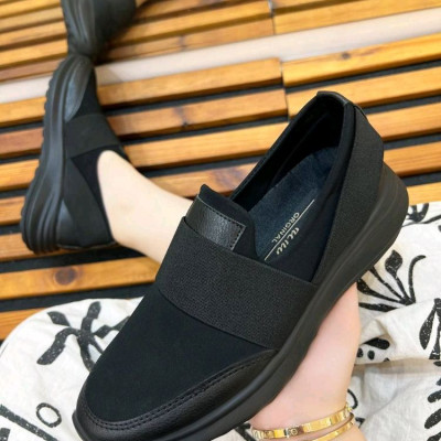 کفش راحتی استرج 350