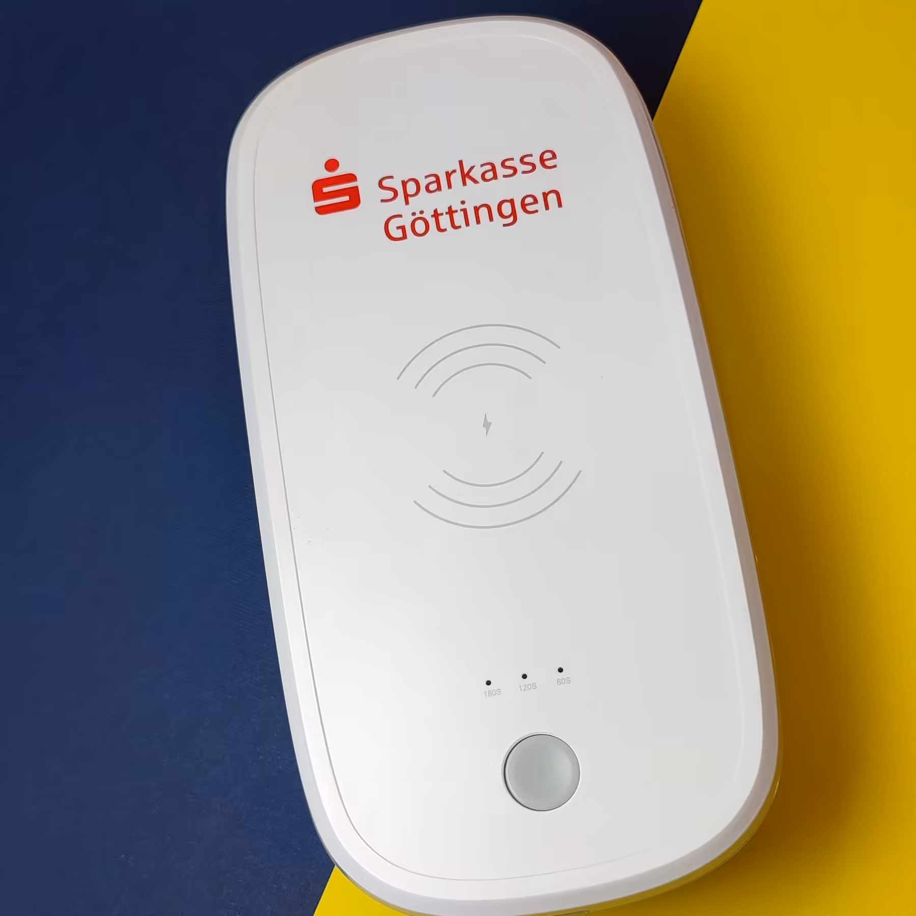 دستگاه ضدعفونی کننده و شارژ وایرلس گوشی 