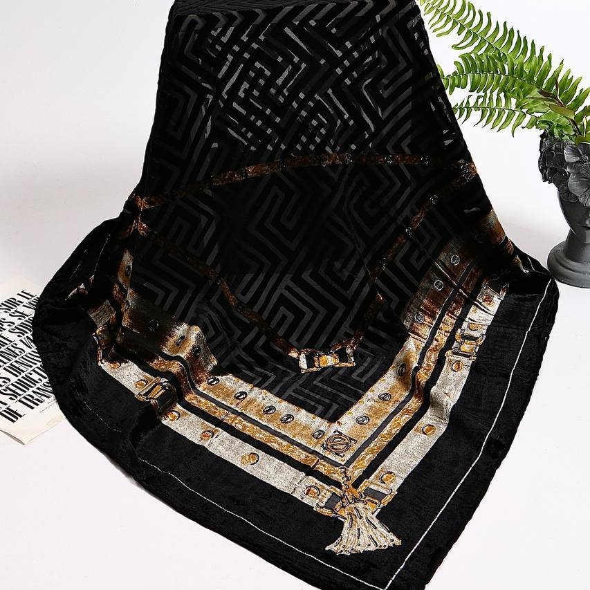 روسری مخمل