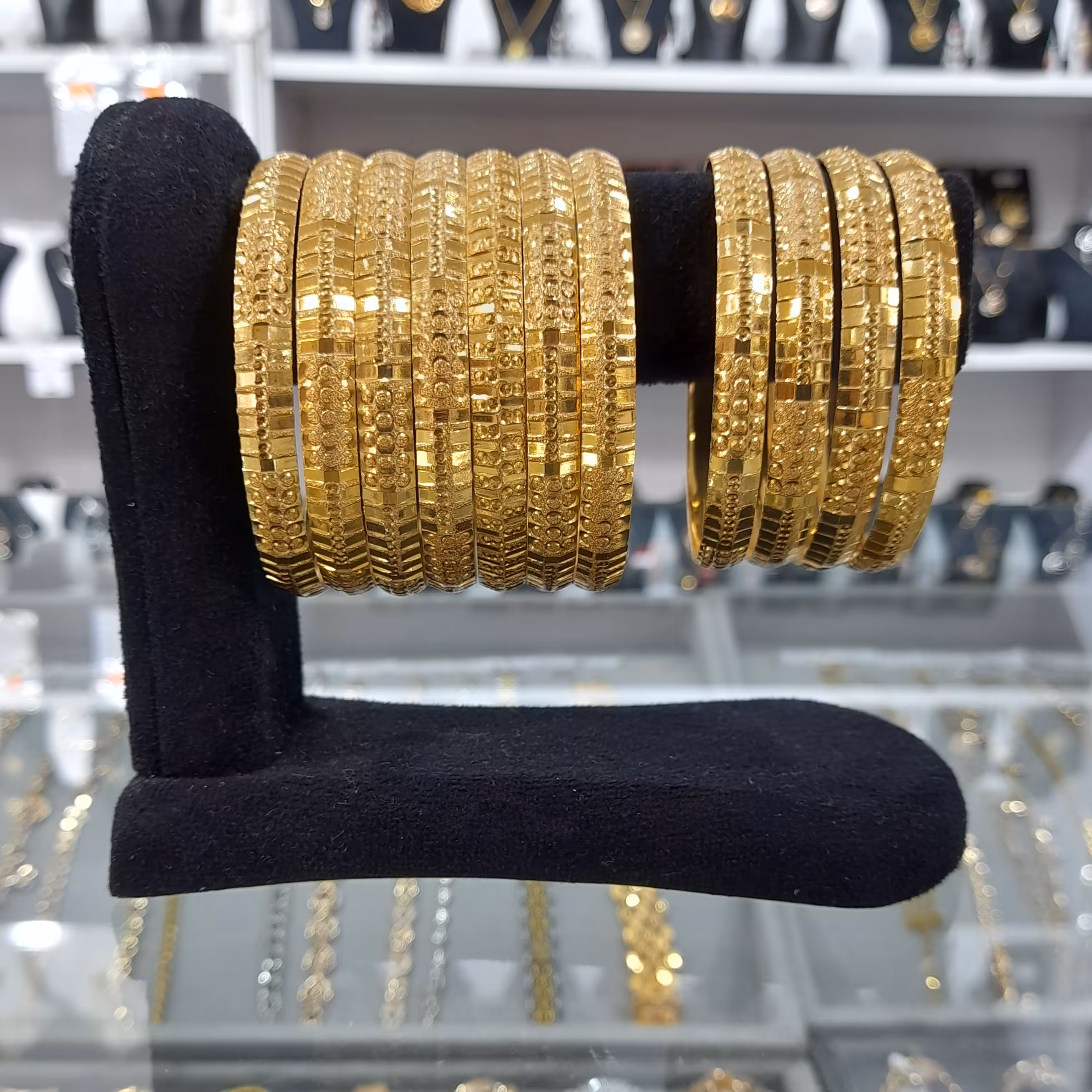 النگو طلا روس 1