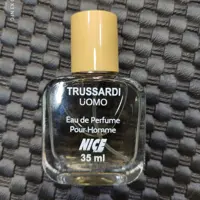 عطر جیبی مردانه نایس مدل Trussardi Uomoحجم 35 میلی لیتر

Nice Trussardi Uomo Pocket Perfume For Men 35 ml