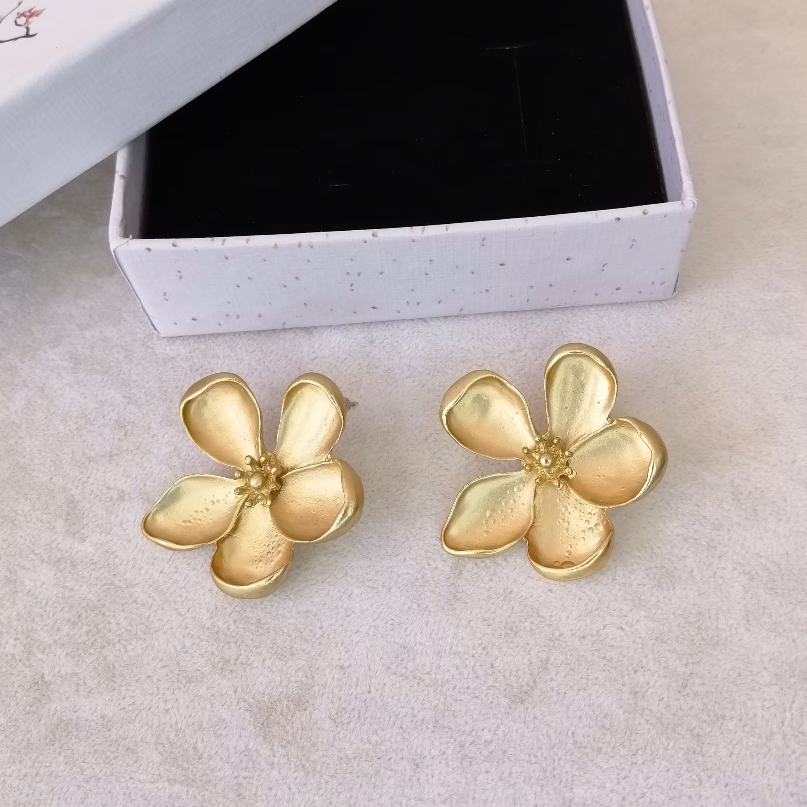 گوشواره طرح گل