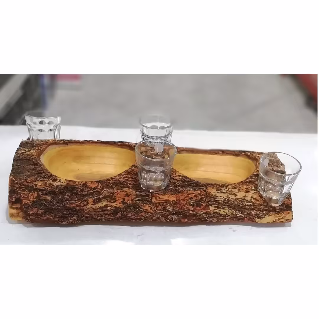 تخته سرو چوبی با کیفیت چوب عالی  بدون استکان های موجود در تصویر 