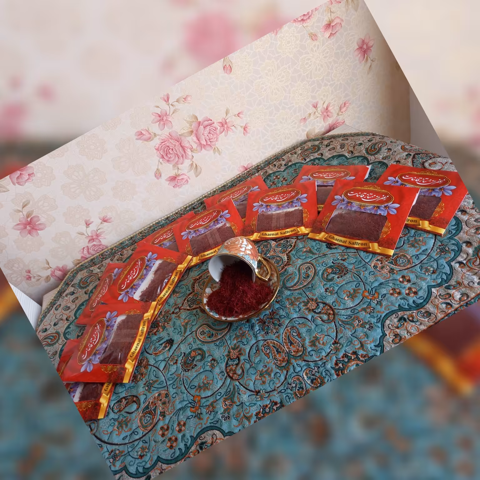 زعفران سرگل محصول قائنات یک مثقال (4.64)گرم داخل پاکت 