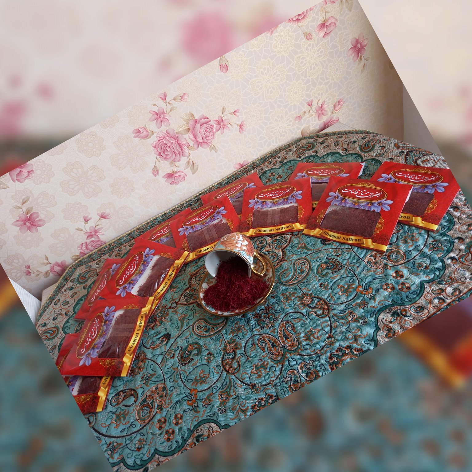 زعفران سرگل محصول قائنات یک مثقال (4.64)گرم داخل پاکت 