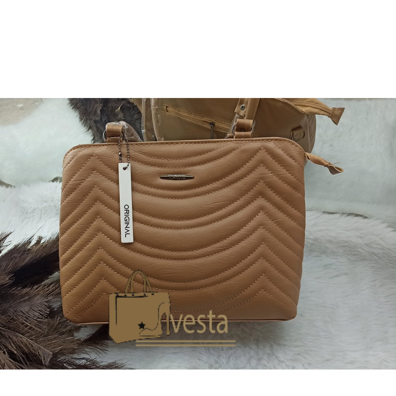 کیف طرح لبخند زنانه