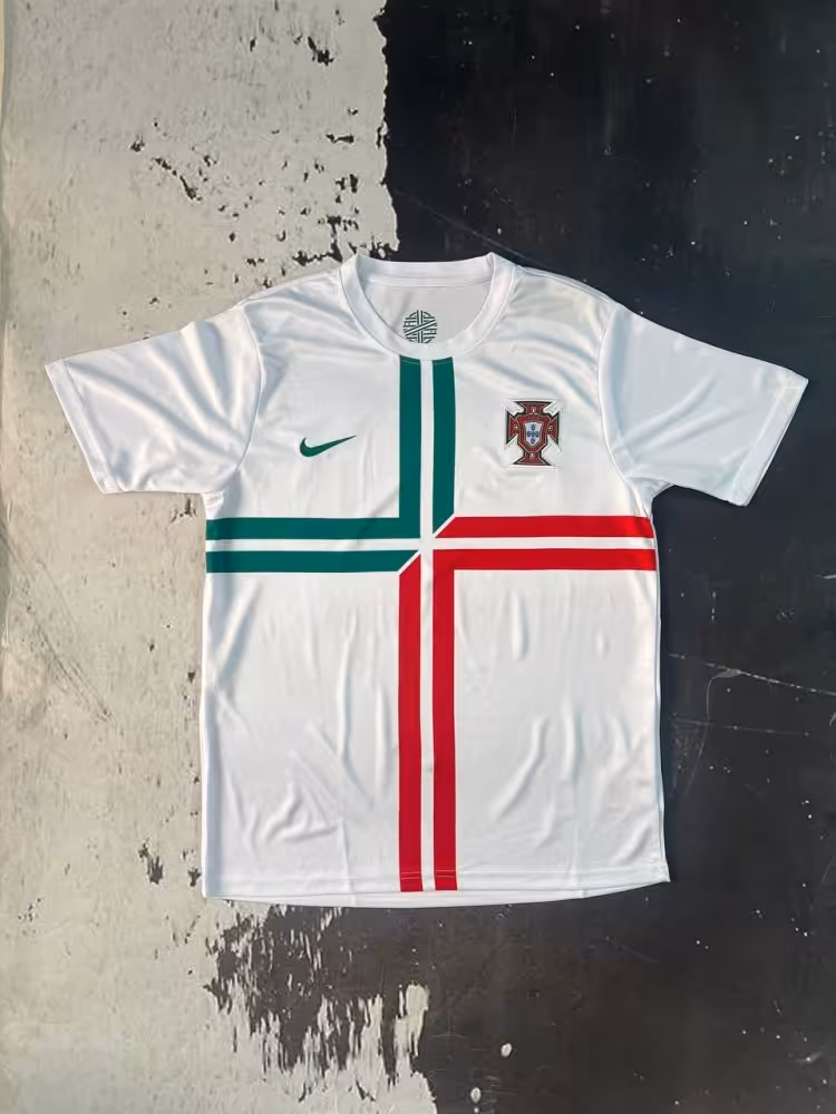 کیت دوم پرتغال 2012 هواداری