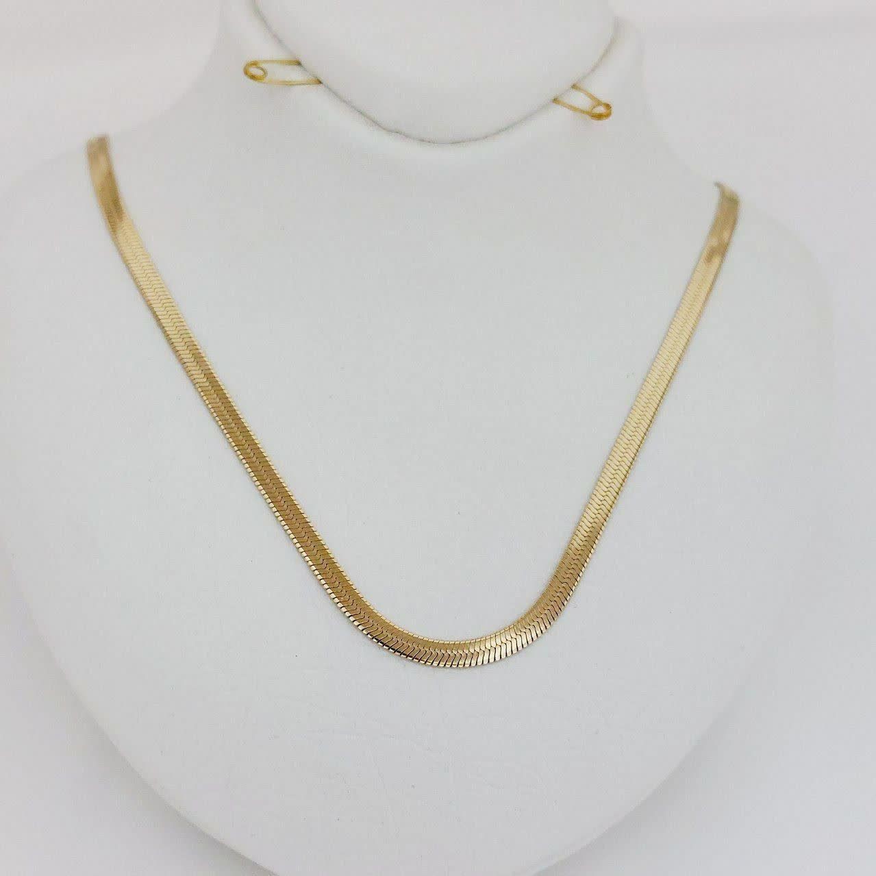 گردنبند ماری کد9649طرح طلا.مدل پهن با پهنای 4 میلیمتر.استاینلس استیل.آبکاری طلا.ضدحساسیت.رنگ ثابت