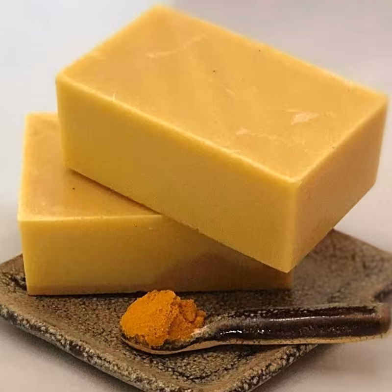 صابـــــون زردچــــــوبه سنتـــــی یک ضــد آفتاب قـــــوی