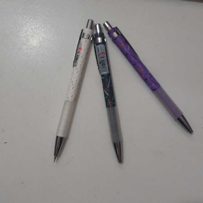 اتود طرح دار  