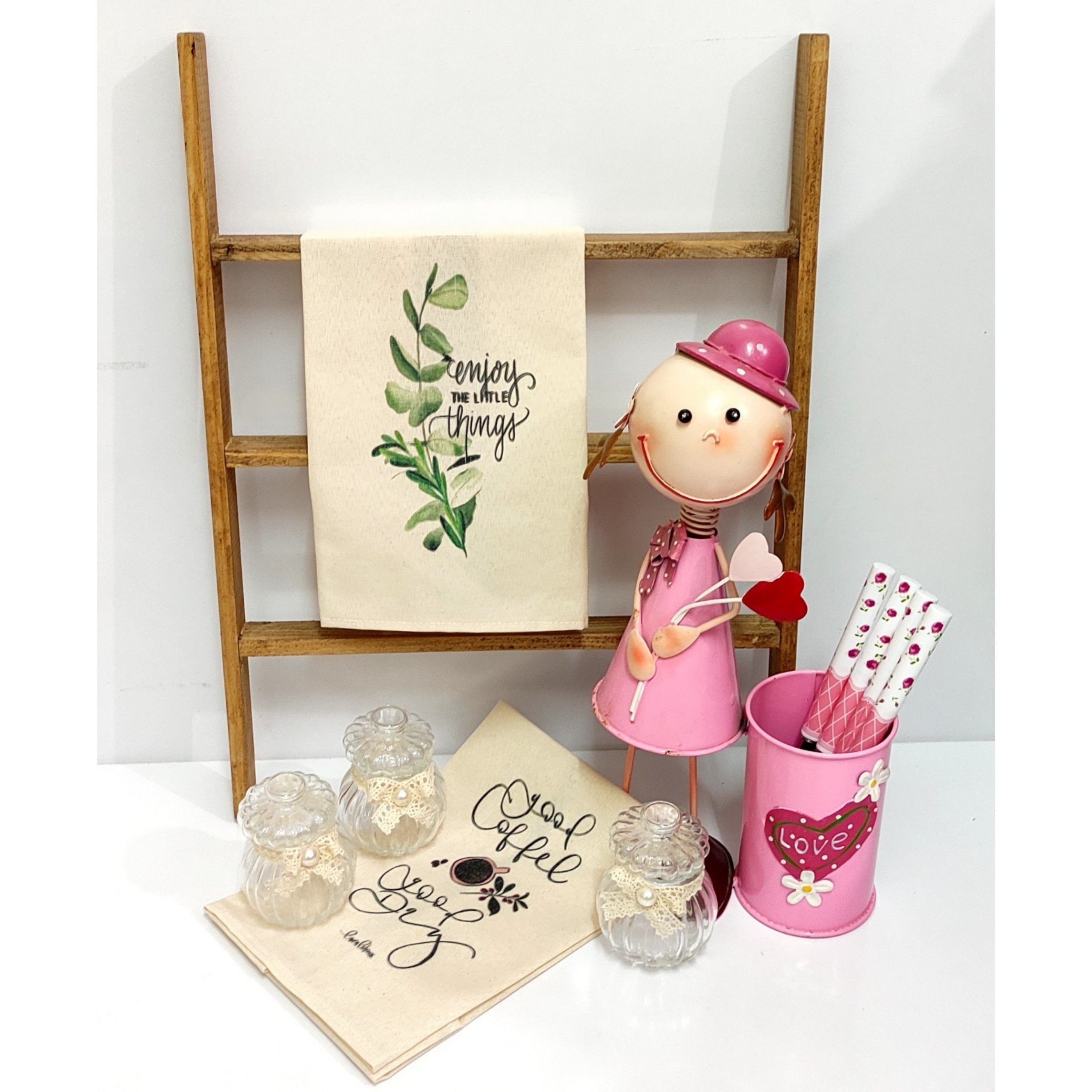 نردبان چوبی تزئینی