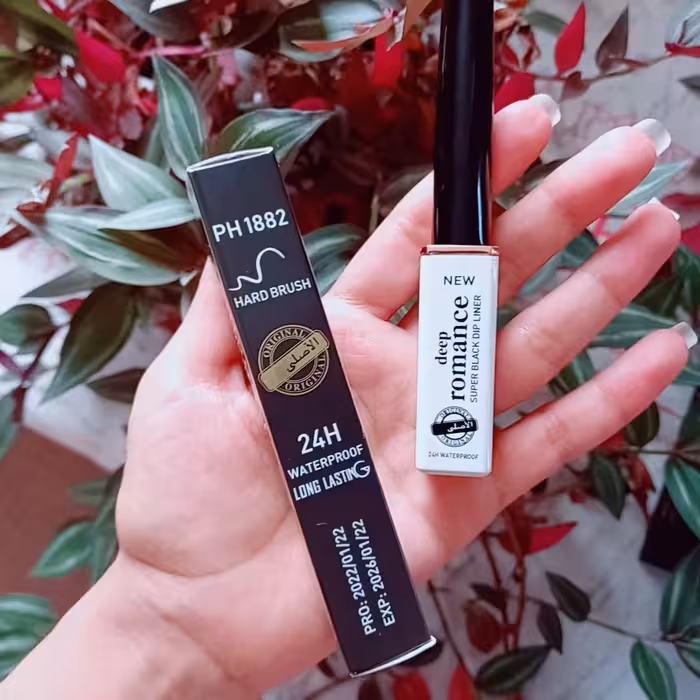 خط چشم ماژیکی مخزن دار سری جدید رومنس
