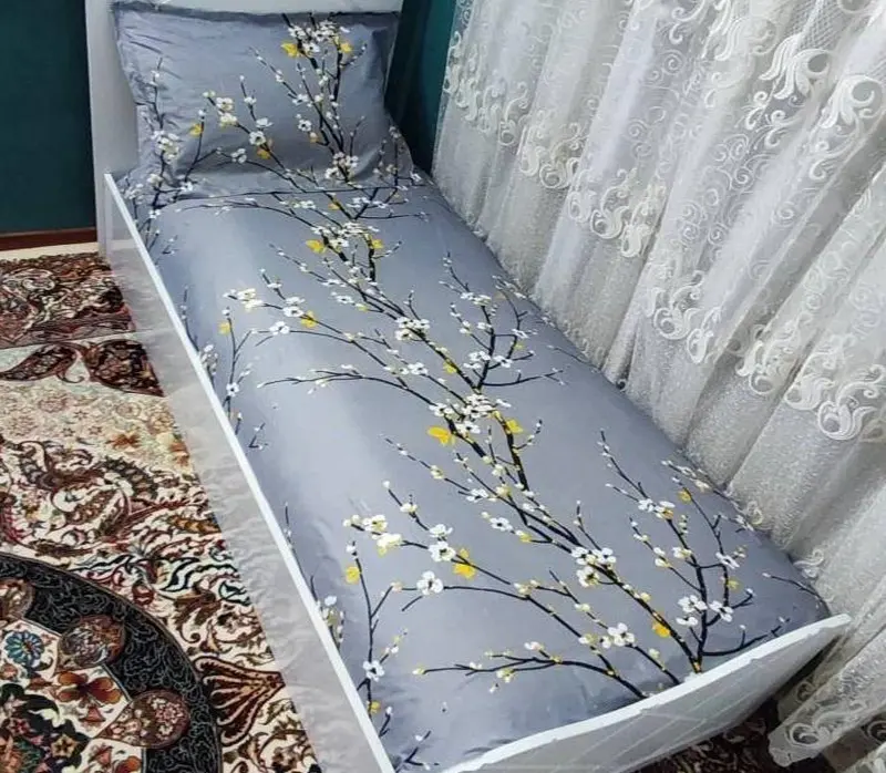 روتختی یک نفره دور کشدوزی شده طرح شکوفه