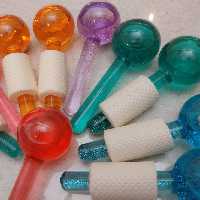 ماساژور گوی یخی اکلیل دار
