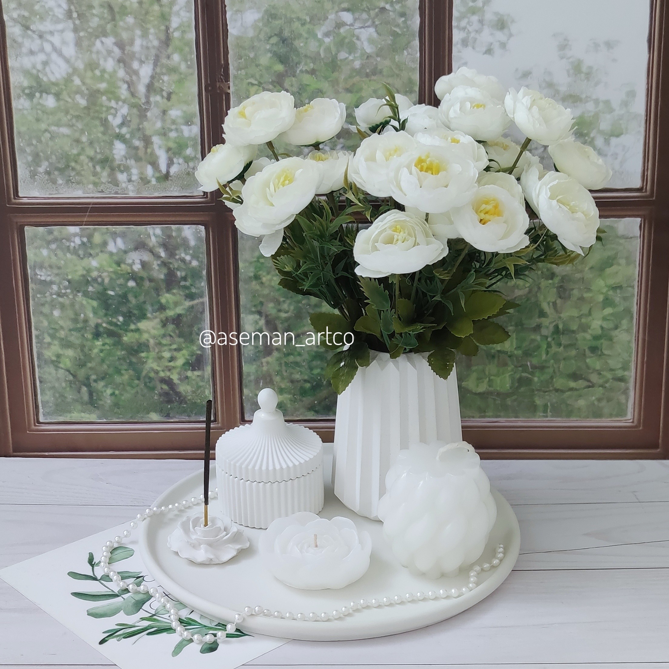 ست دکوری شمع و بتن ،گلدان، جاعودی ،شکلات خوری و سینی 