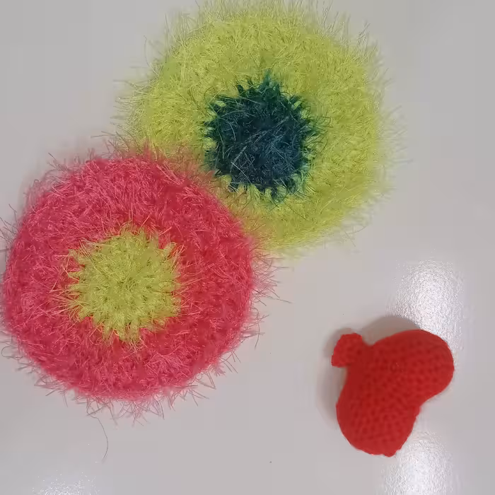 پک 100 تایی اسکاچ یوموش به صرفه رنگبندی دلخواه و متنوع مناسب ظروف حساس