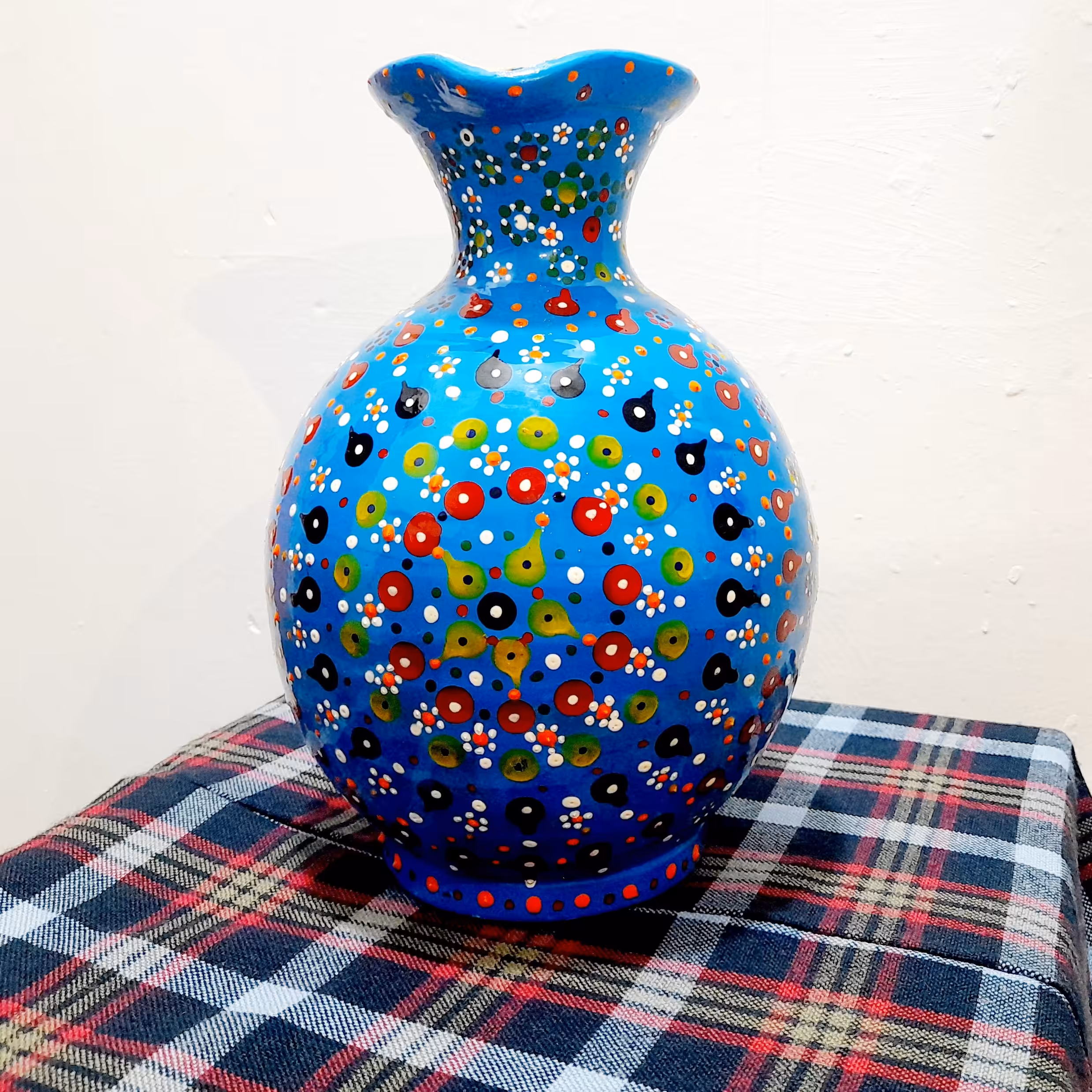 کوزه نقطه کوبی چشم نظری 