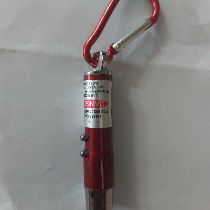 لیزر سه حالت رنگ قرمزبه همراه باتری  با کیفیت در فروشگاه مسترهانتر