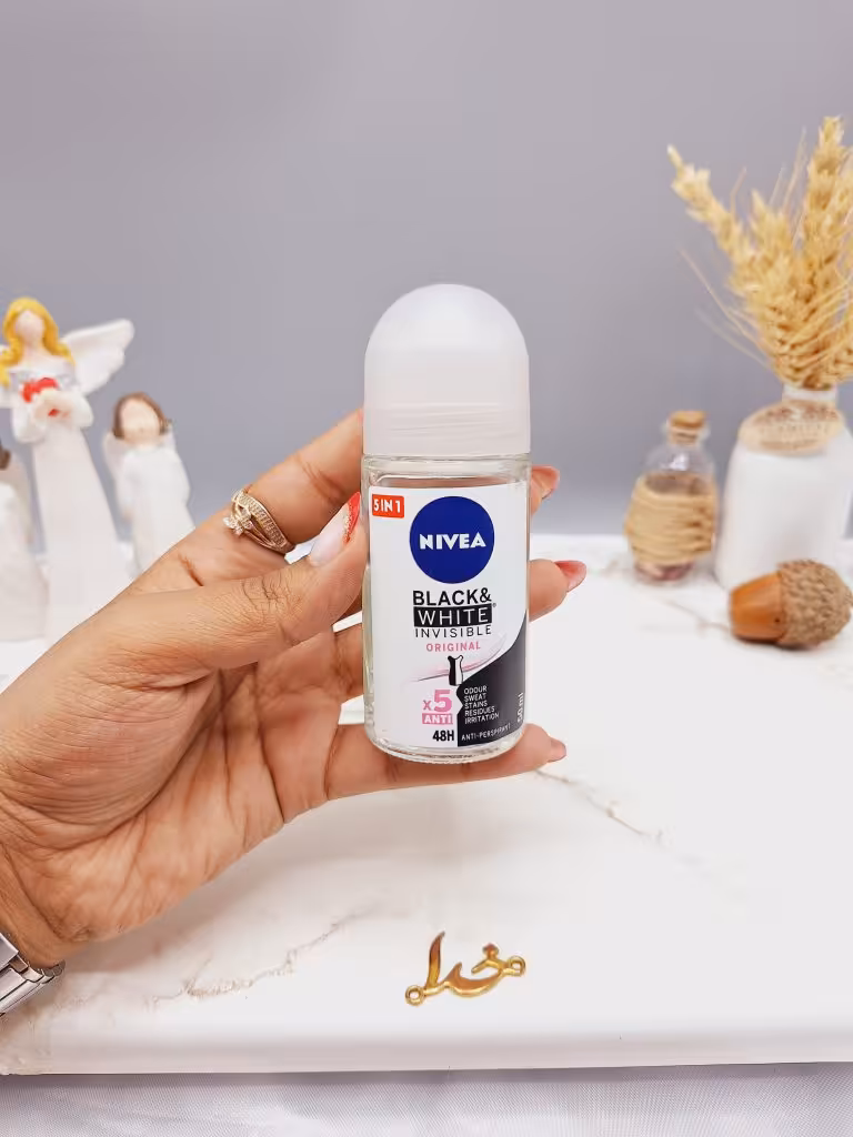 مام رول ضد تعریق زنانه نیوآ مدل BLACK WHITE حجم 50ml کد 5295