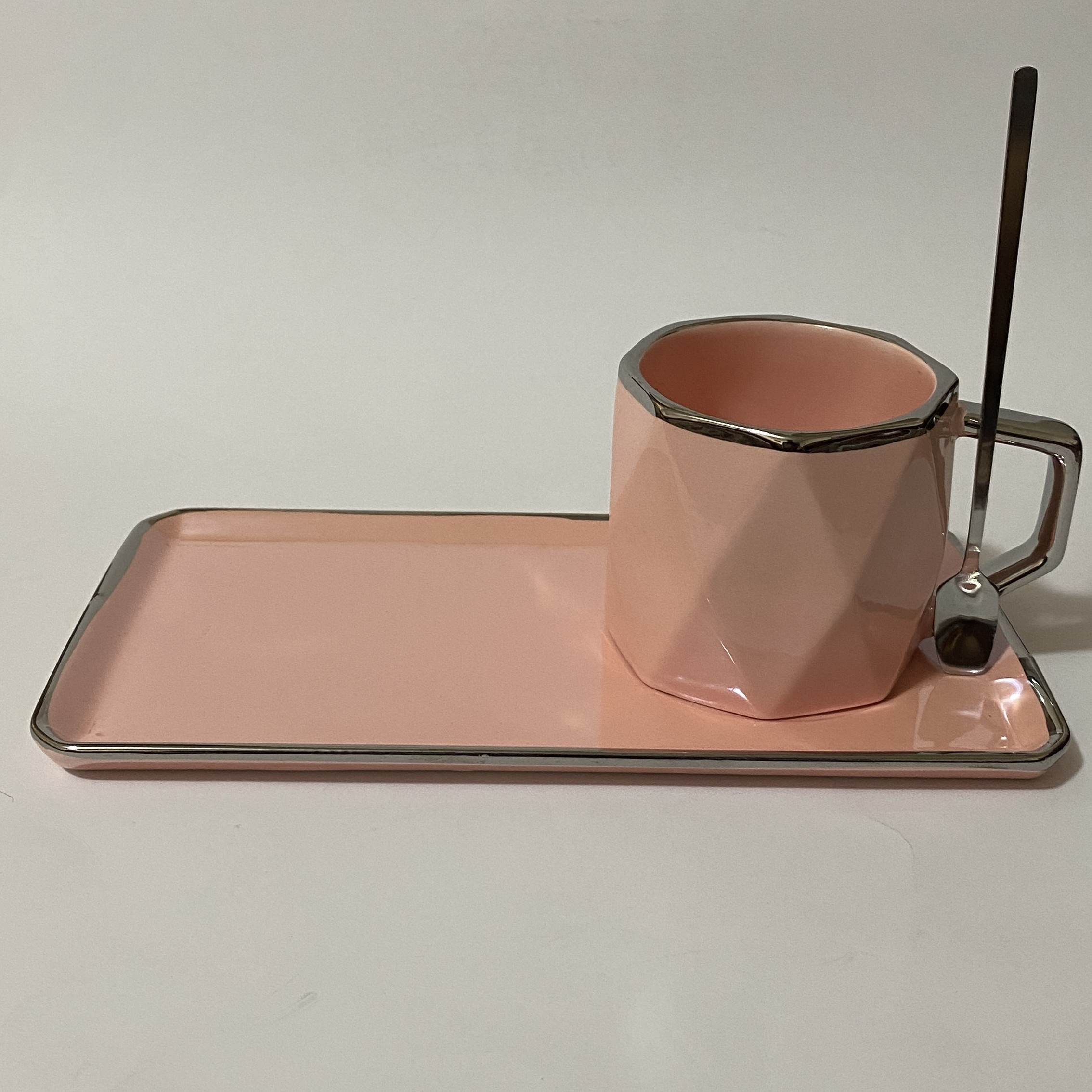 ماگ سرامیکی مدل سینی دار رنگ صورتی،دسرخوری