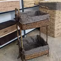 استند جاپیازی و سیب زمینی دوطبقه  حصیری با بدنه فلزی و پارچه دوخته شده طرح دار 