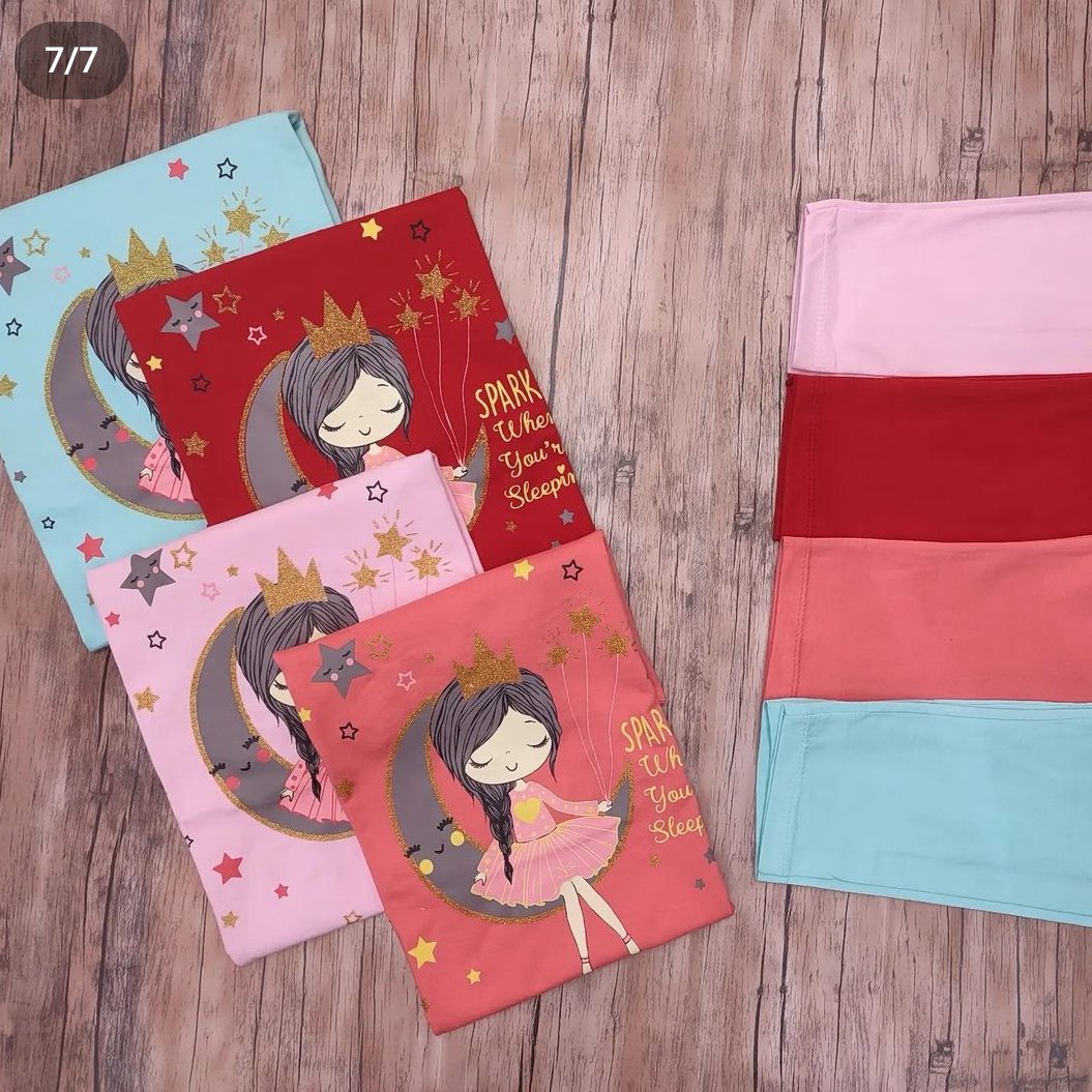 ست تیشرت و شلوارک دخترانه طرح دختر و مهتاب سایز 55/60