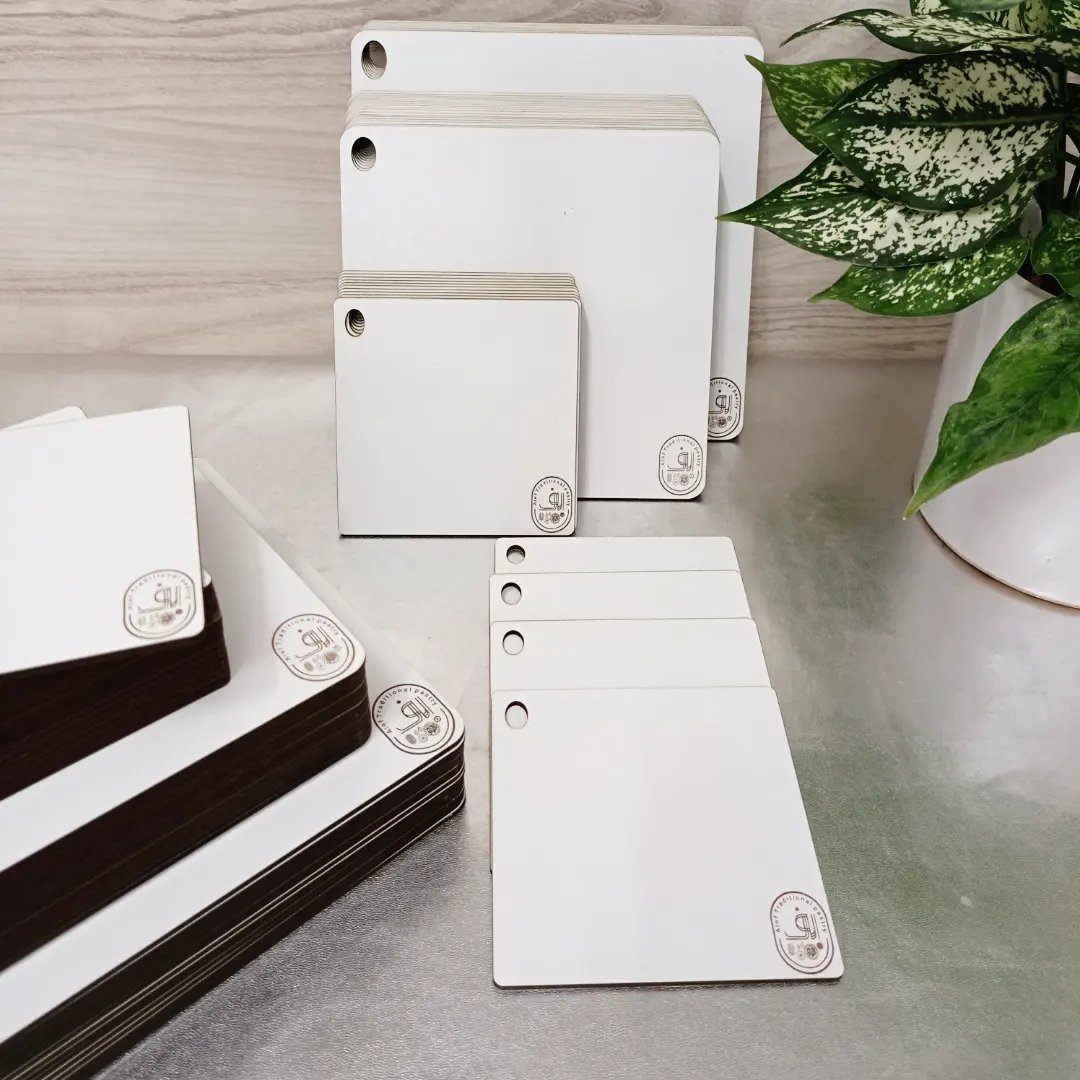 صفحه زیر کیک(سینی زیر کیکی) ام دی اف با سایز 20 در 20 سانتی متر و‌حک لوگو اختصاصی