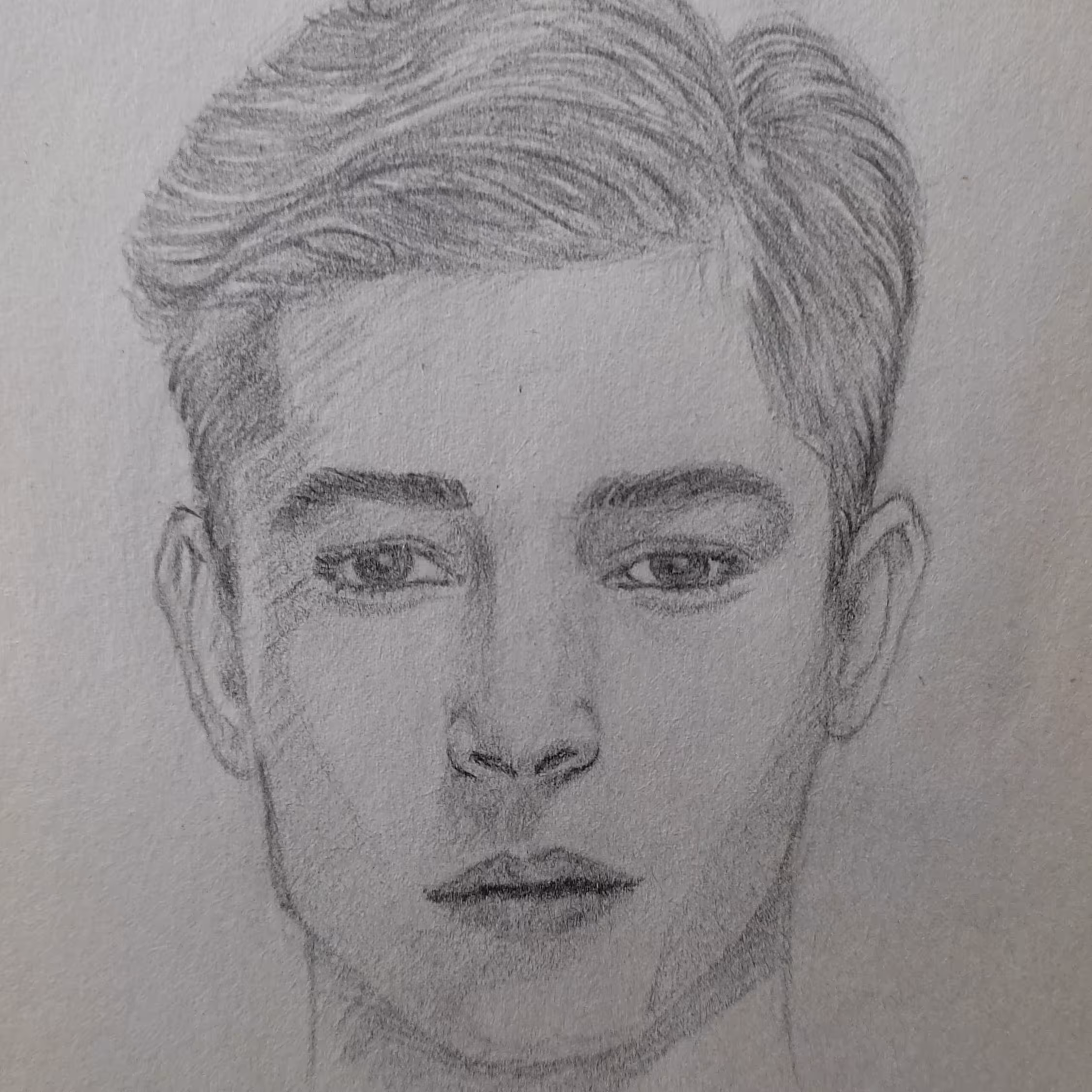 طراحی چهره مرد جوان (اسکچ)با استفاده از مداد طراحی وکاغذ کاهی سایزA5