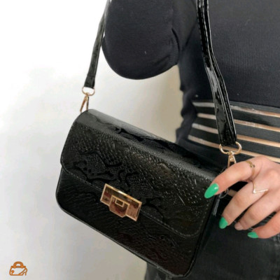 کیف زنانه پاسپورتی شیک و مجلسی