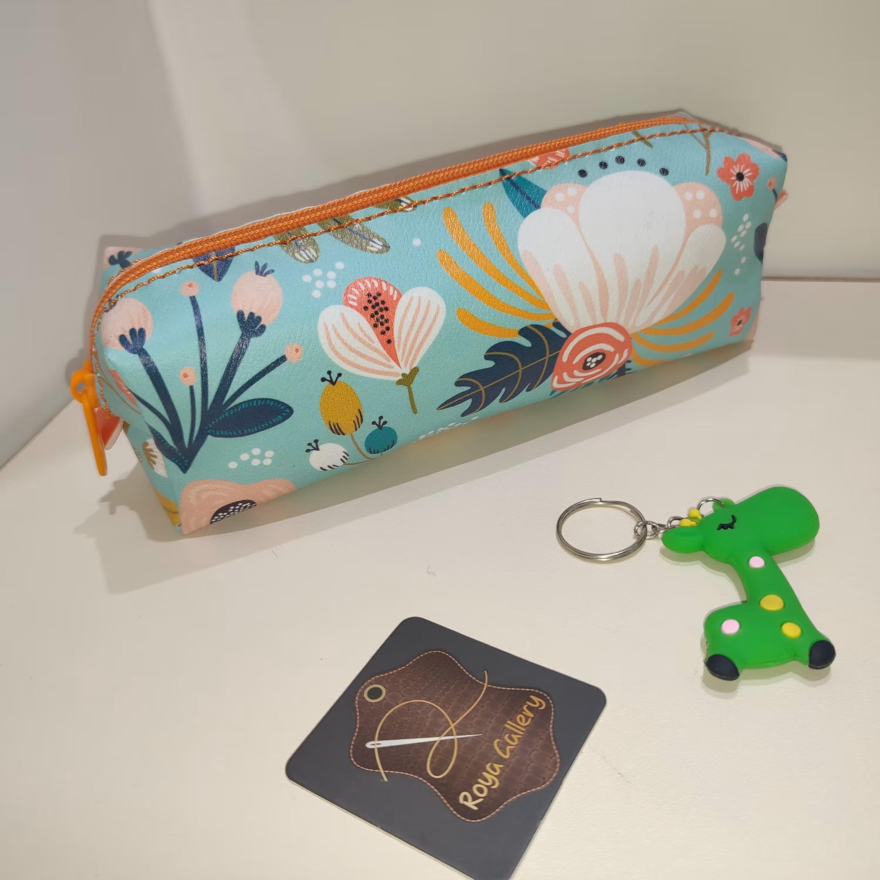 جامدادی چرم صنعتی  با آستر در رنگ و طرح متنوع