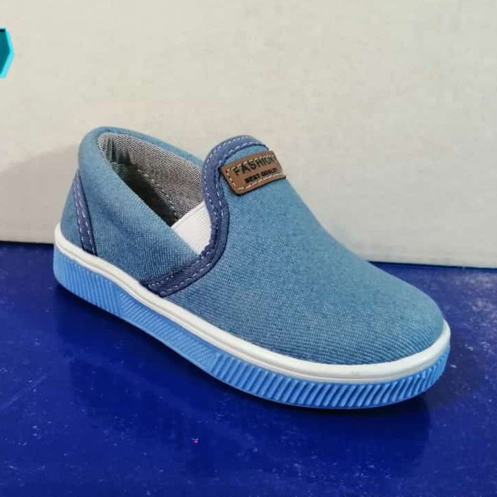 کفش راحتی(ارسال رایگان)