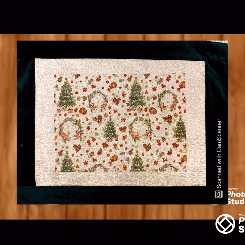 زیربشقابی مخمل سبز با پارچه اکلیلی10