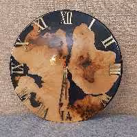 ساعت چوبی و رزین مشکی