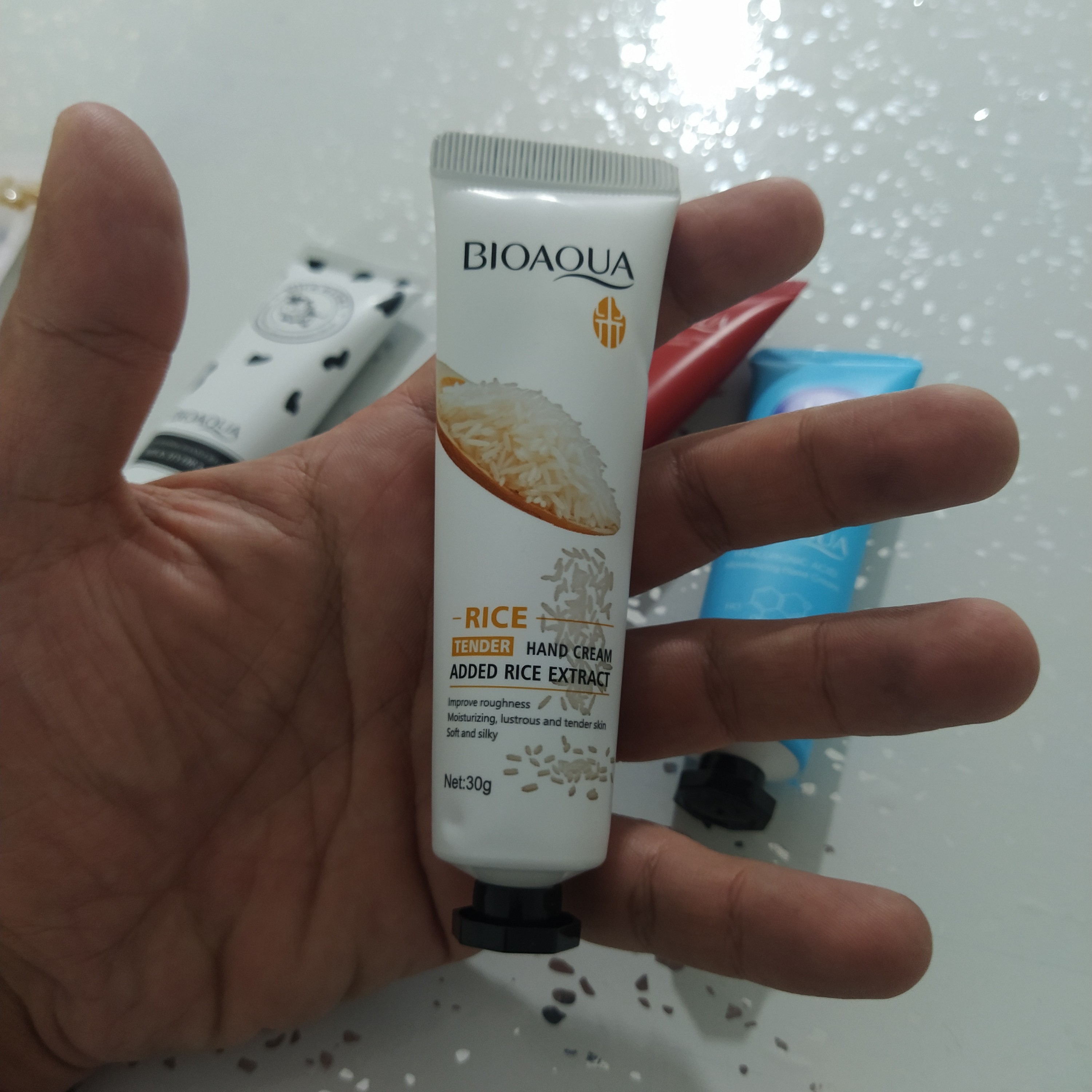 کرم دست بیوآکوا با عصاره برنج