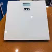 ترازو دیجیتال AND ژاپنی با سه سال گارانتی